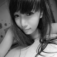 黑白色淑女QQ头像_www.qqtu8.net