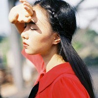 秋之伤感个性女头_www.qqtu8.net